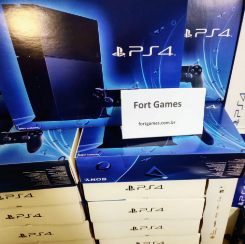ps4 fat 500gb + jogo ps4 brinde / 1 ano de garantia / frete grátis